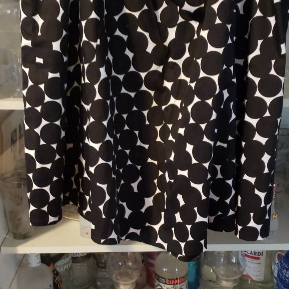 Skirt - Picture 2 of 4